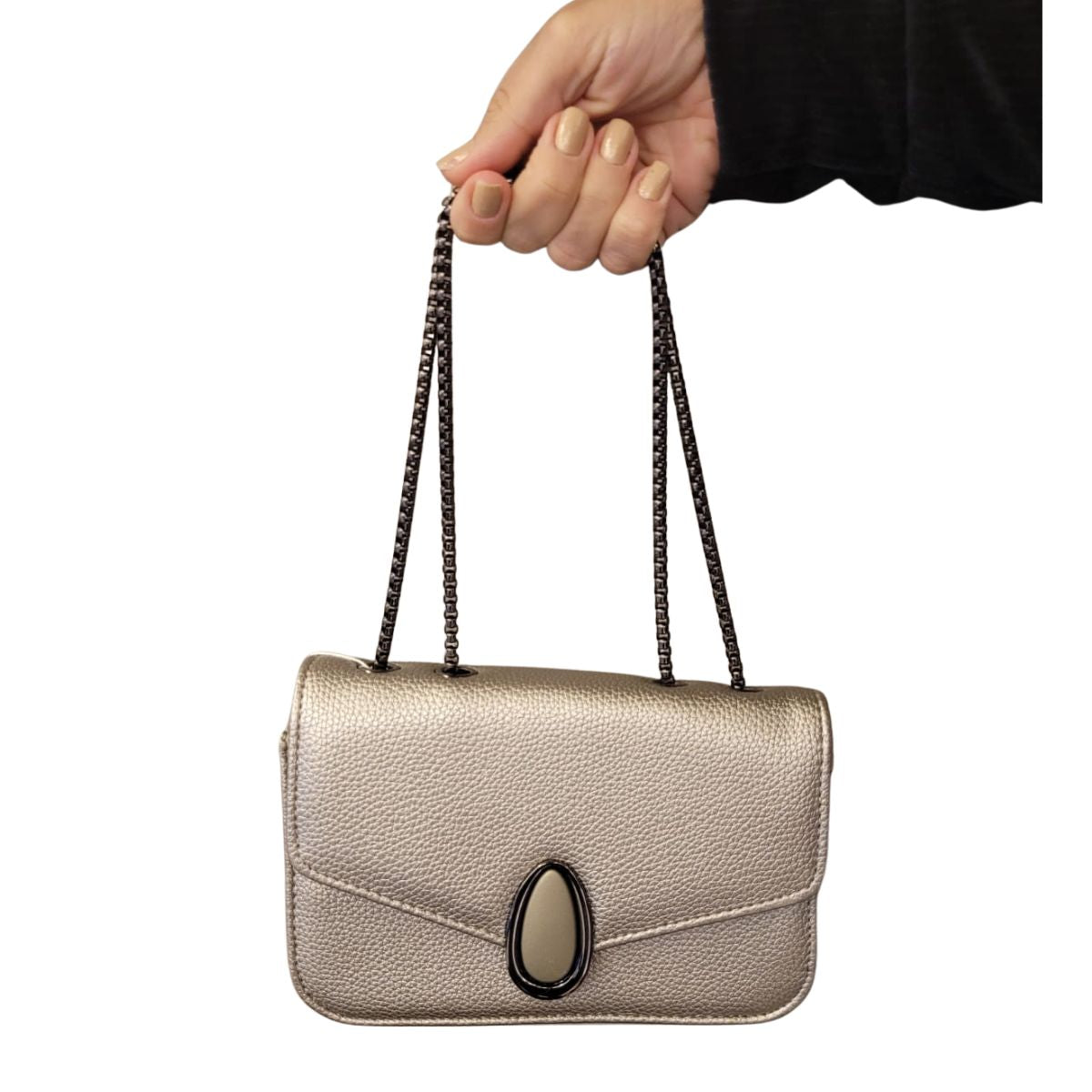 Bolsa Feminina com Corrente e Fecho Magnético