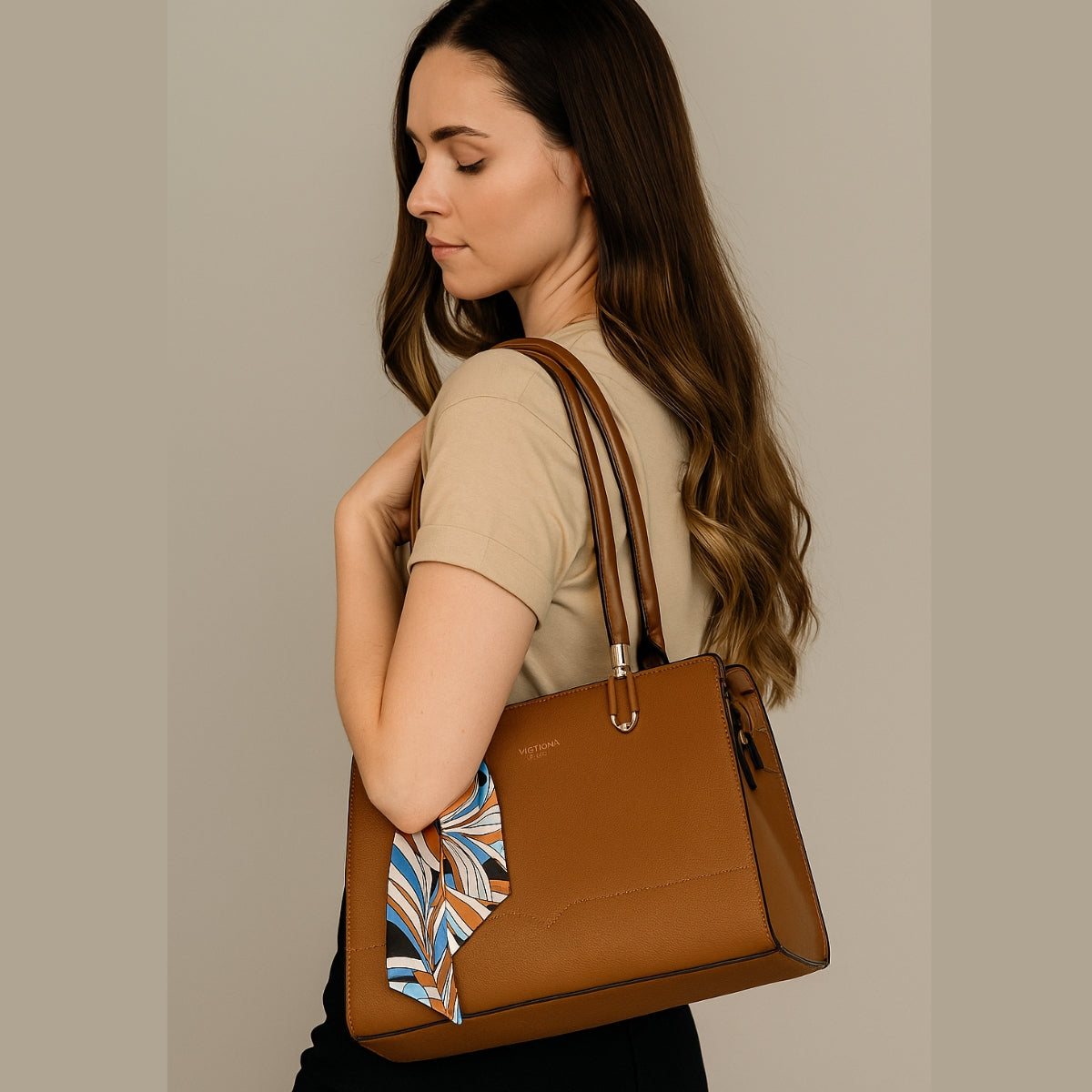 Bolsa Feminina de Ombro com Lencinho Elegante