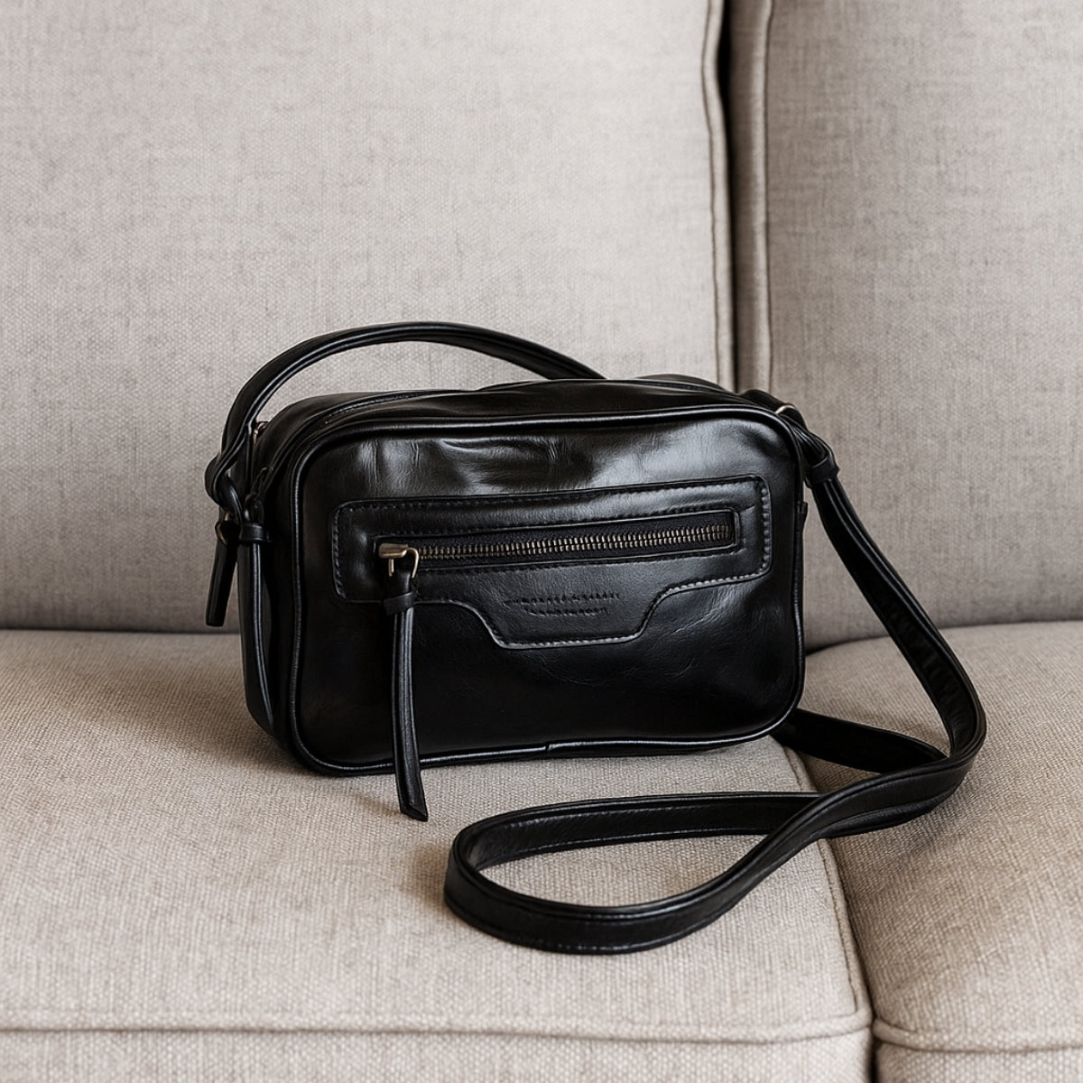 Bolsa Feminina Transversal c/ Alça Regulável e Bolso Frontal