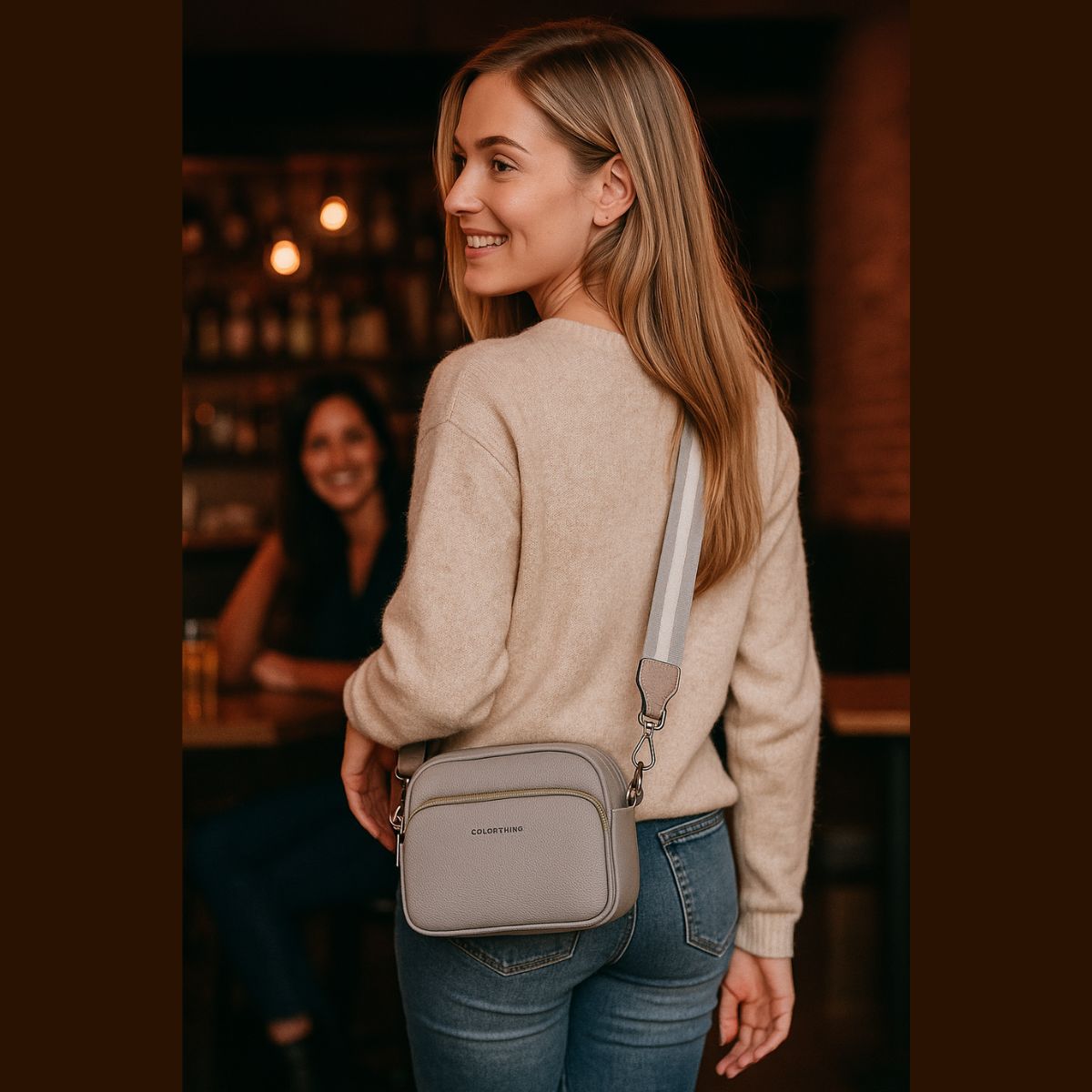 Bolsa Transversal Golden Fenix com Alça Listrada Resistente